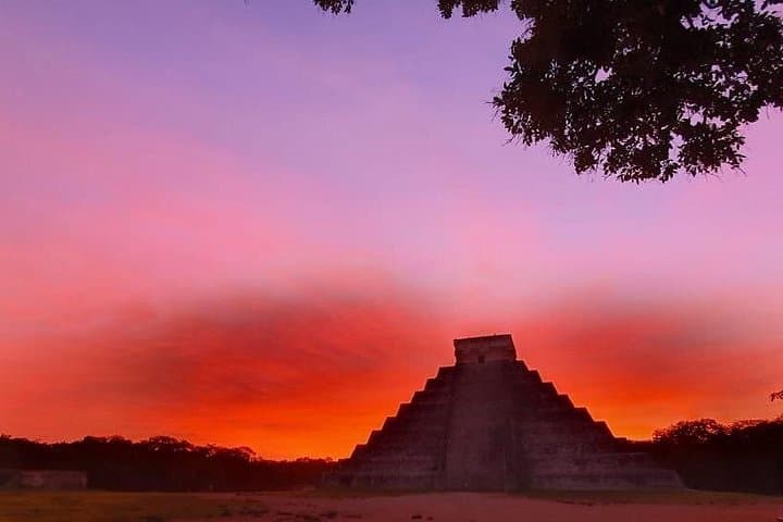 Sunrise at Chichén Itzá & Cenote Ik Kil — Private Early‑Access Tour from Playa del Carmen photo 1