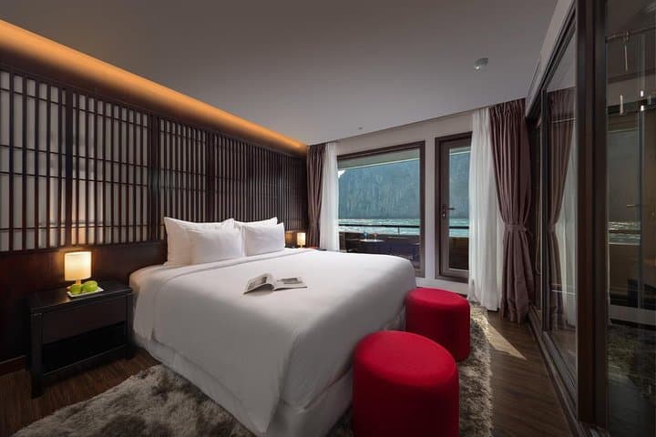 Halong Bay Luxury 2-Day Cruise: Lan Ha Bay Kayaking, Dark & Bright Cave & Sundeck Pool photo 5