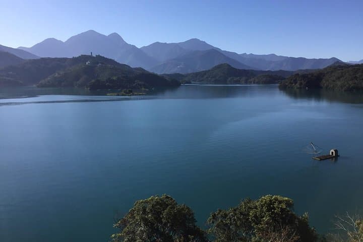 Private 3-Day Tour: Sun Moon Lake & Alishan Forest Railway Highlights photo 2