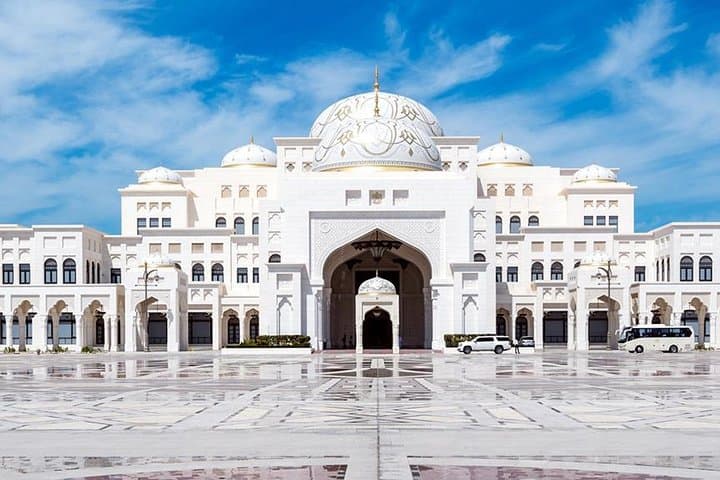 Half-Day Abu Dhabi City Tour: Sheikh Zayed, Heritage Village & Corniche Highlights photo 4