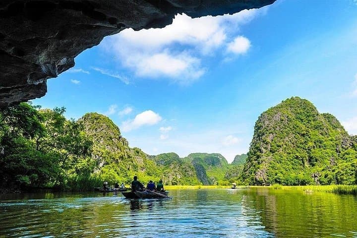 Mua Cave, Tam Coc & Hoa Lu Day Tour: Climb, Boat and History from Hanoi photo 4