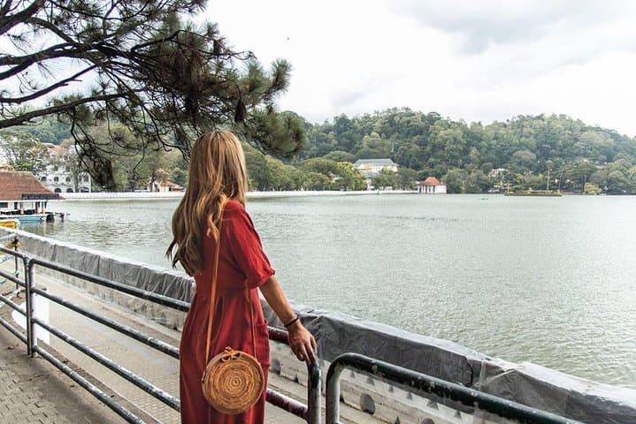 All-Inclusive Kandy Sightseeing Day Tour from Negombo
