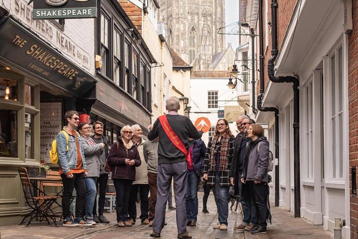 Canterbury Guided Walking Tour 11:00 — 90-Minute Cathedral Precincts Experience