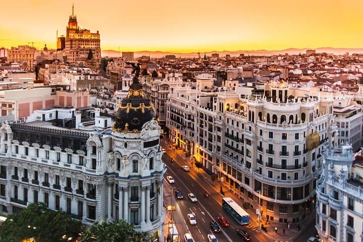 Private 2-Hour Sightseeing Tour of Madrid's Historic Center photo 5
