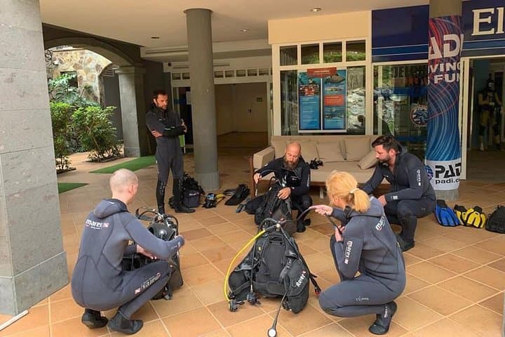 PADI Open Water Diver Course in Puerto de Mogán — 3-Day Scuba Certification in Gran Canaria