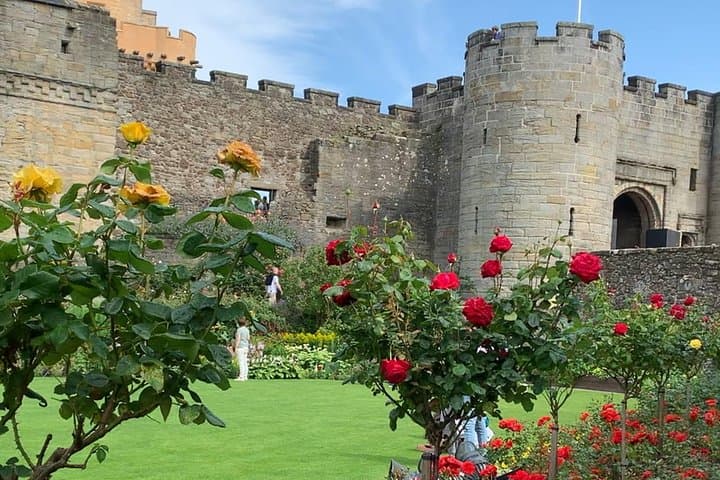 Private Stirling Castle and Historic Whisky Distillery Day Trip from Edinburgh
