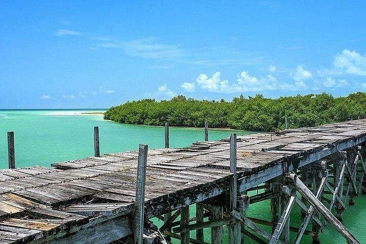Sian Ka'an Biosphere Day Trip from Cancun: Boat, Snorkel & Punta Allen photo 3