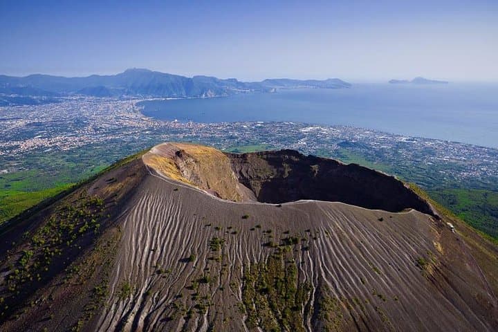 Mt Vesuvius E-Bike Tour: Ride to the Crater Rim from Sorrento