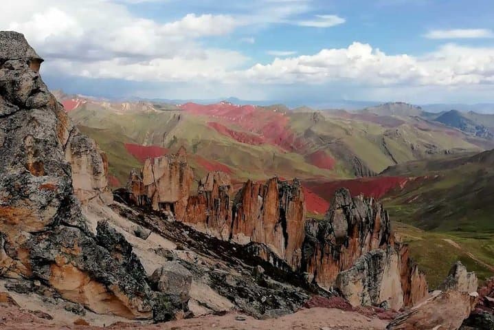 Palccoyo Alternative Rainbow Mountain — Full-Day Palcoyo Hike from Cusco photo 3
