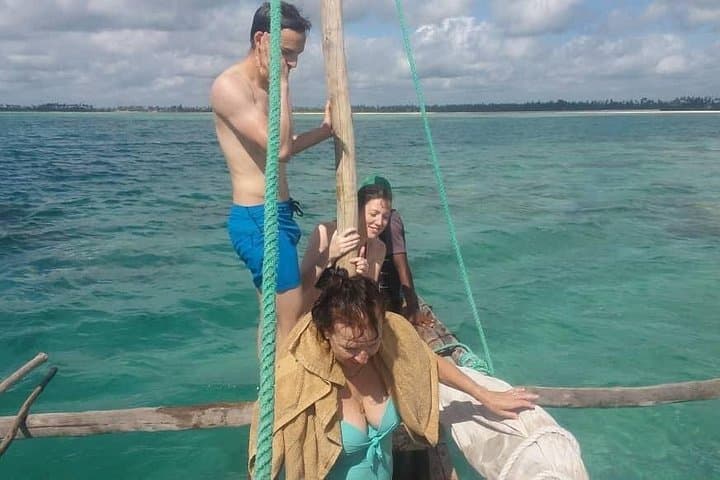 Pongwe Coral Reef Snorkeling — Dhow Trip to Pongwe Bay, Zanzibar photo 2