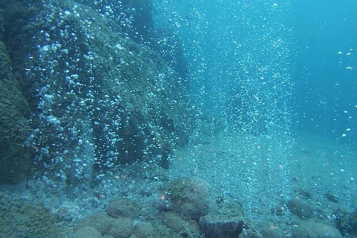 Halkidiki 2-Dive Package: Kassandra Shore Dives for Certified Divers photo 3