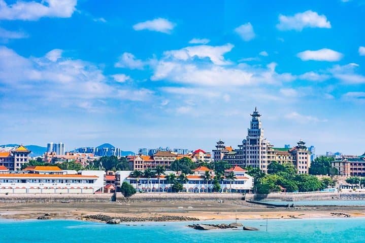 2-Day Xiamen City Leisure Tour: Gulangyu, Nanputuo & Jimei Highlights photo 1
