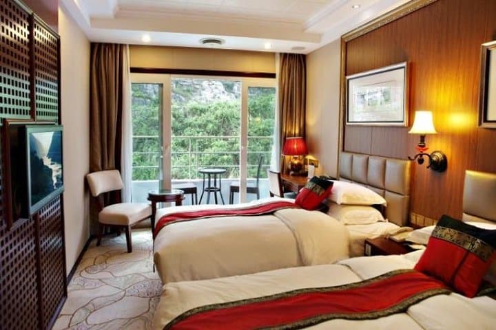 Yangtze River Deluxe Cruise: 4D/3N Chongqing to Yichang Through the Three Gorges photo 5