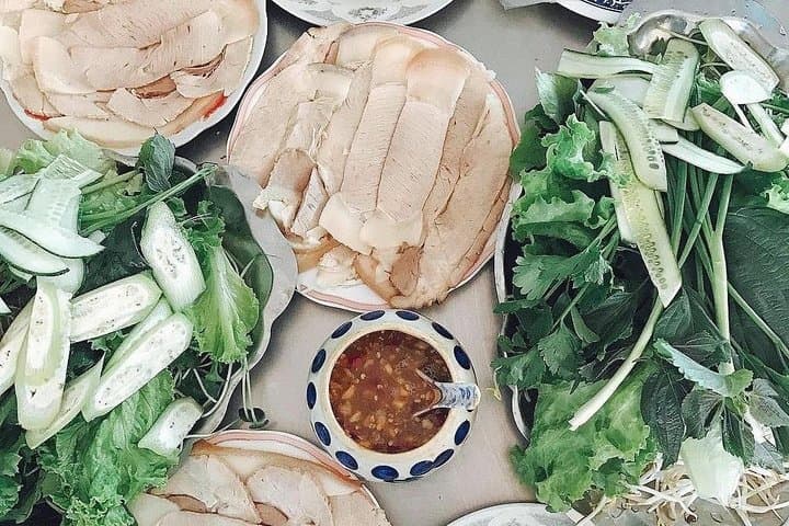 Full-Day Da Nang & Hoi An Food and Sightseeing Tour: Lady Buddha, Marble Mountains & Night Markets