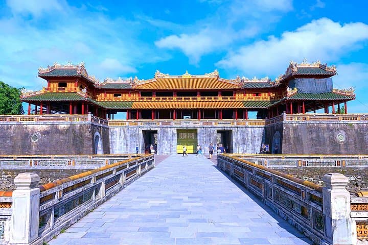 Full-Day Private Car to Hue from Hoi An: Hai Van Pass, Pagodas & Citadel photo 4