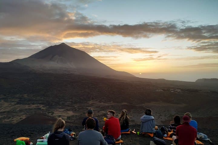 Teide Sunset Hike & Stargazing: Private Evening Tour in Teide National Park