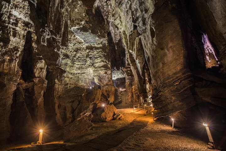 Cradle of Humankind Day Trip: Sterkfontein Caves & Maropeng Visitor Centre photo 2