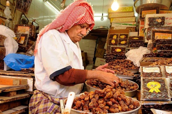 Kuwait City Full-Day Guided Walk: Grand Mosque, Souqs & Modern Landmarks photo 6
