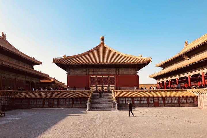 Beijing Layover Guide: Forbidden City Tour with Peking Duck Lunch