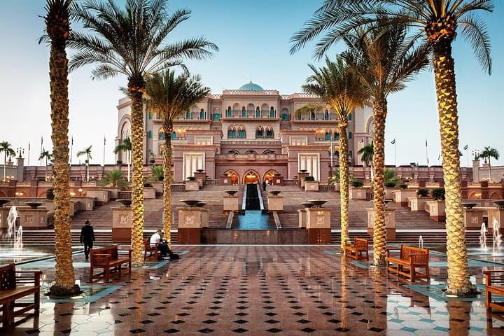Private Abu Dhabi Day Tour: Sheikh Zayed Mosque, Corniche & Yas Island Photo Stops photo 6