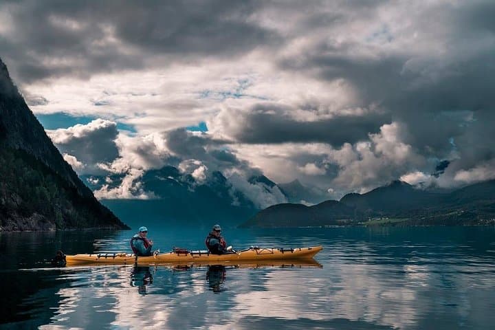 Expedition Kayaking: 6-Day Fjord Paddle from Ålesund to Geiranger photo 4