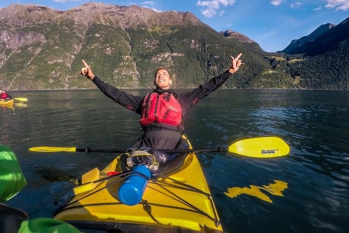 Expedition Kayaking: 6-Day Fjord Paddle from Ålesund to Geiranger photo 5