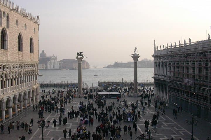 Private Walking Tour of Venice: St Marks Square, Rialto Bridge & Hidden Gems photo 4