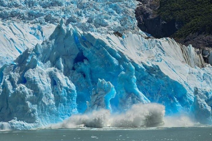 Full-Day Ríos de Hielo: Upsala & Spegazzini Glacier Boat Tour from El Calafate photo 4