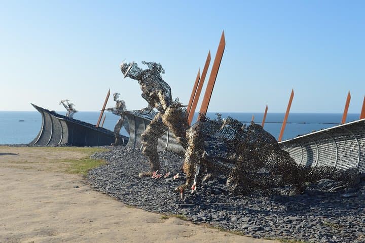 Explore History on the Private Allied D-Day Tour from Bayeux
