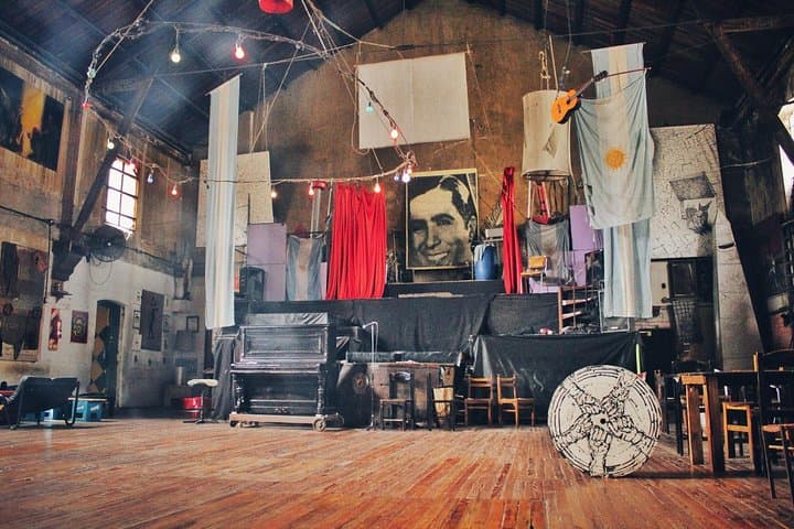 Milonga Dance Lesson and Tango History Tour in Buenos Aires photo 6