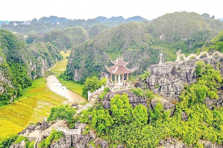 Ninh Binh Day Tour: Hoa Lu, Mua Cave, Tam Coc & Trang An Boat Trips photo 3