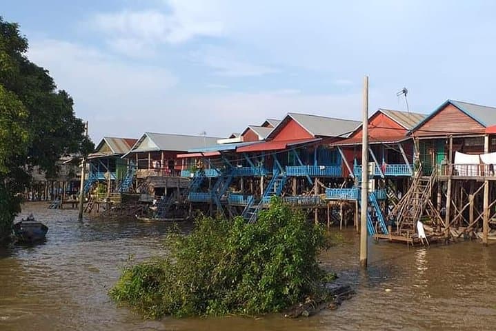 Half-Day Kompong Phluk Tonle Sap Boat Cruise from Siem Reap photo 2