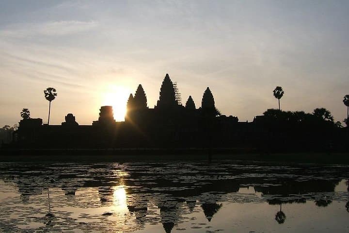 Private Angkor Sunrise Tour — Angkor Wat, Ta Prohm & Angkor Thom