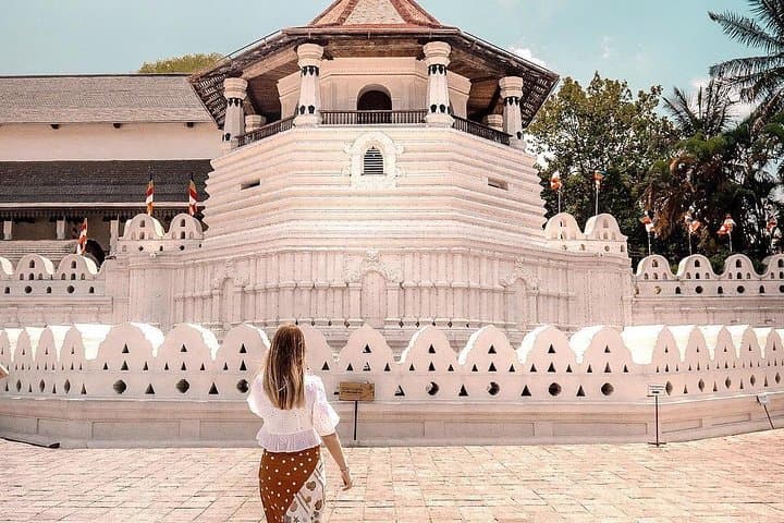 4-Day Cultural Triangle Tour: Kandy, Sigiriya & Nuwara Eliya — Temple, Rock & Tea Country photo 5