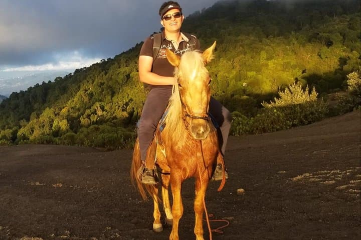 Pacaya Volcano Hike from Guatemala City — Guided Ascent to Active Fumaroles photo 4