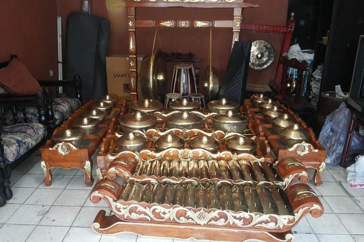 Full-Day Bogor Botanical Gardens and Batik Workshop from Jakarta photo 4