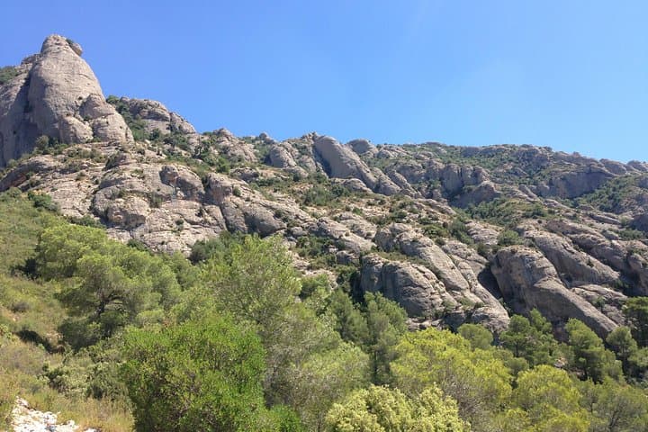 Conquer Canal de les Dames: Via Ferrata in Montserrat photo 2