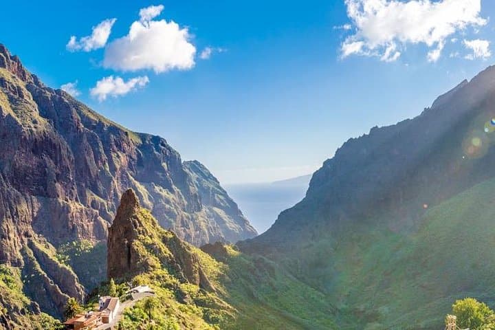 Tenerife Magic Circle: Private VIP Full-Island Photo & Teide Day Tour