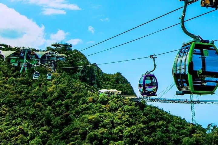 Langkawi SkyBridge & Cable Car: Mount Machincang Tour with Oriental Village Pass photo 4