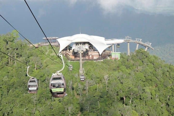 Langkawi SkyBridge & Cable Car: Mount Machincang Tour with Oriental Village Pass photo 5