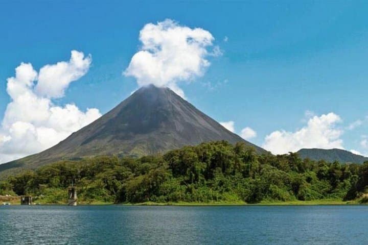 Liberia Airport to La Fortuna Private Shuttle — Stress-Free Transfer to Arenal photo 3