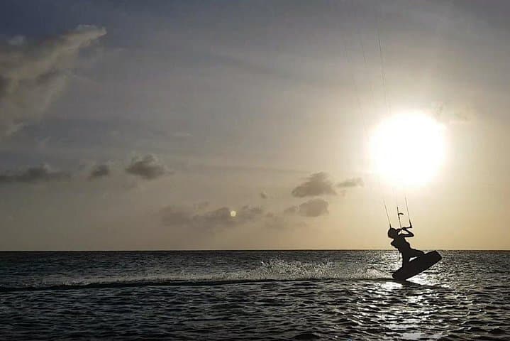 Learn Kiteboarding at St. Joris Bay: 5-Day Kite Control Course in Curaçao