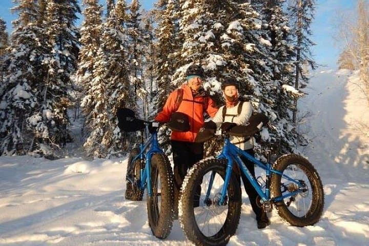 Yellowknife Winter Fat Bike Tour Along Great Slave Lake photo 1