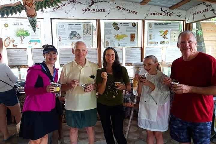 Roatán Cruise Combo: Sloths, Chocolate Factory & West Bay Beach Day Trip photo 3