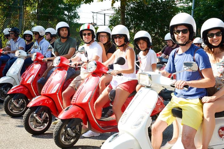 Secret Rome Vespa Self-Drive Tour: 3–4 Hour Scooter Route photo 4