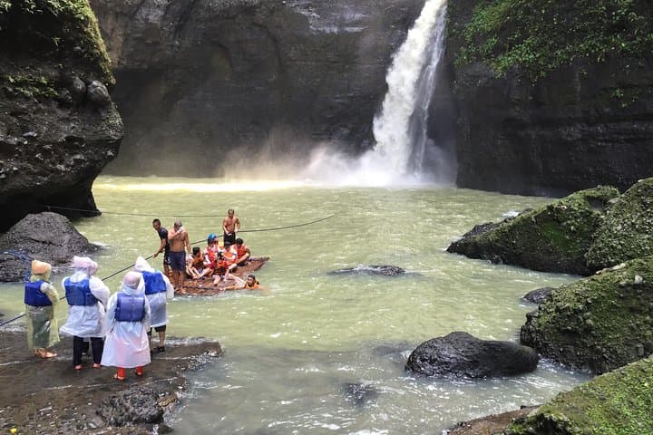 Taal Volcano and Pagsanjan Falls 2-in-1 Day Tour from Manila: Volcano Views and River Rapids photo 6