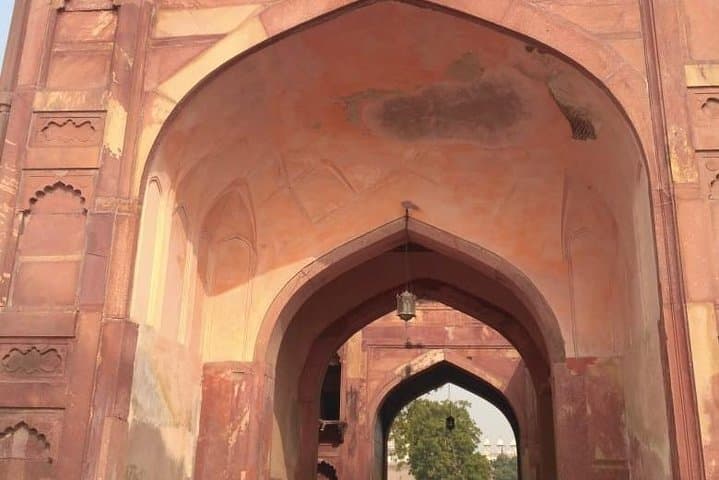 Same-Day Taj Mahal Flight Tour from Hyderabad — Private Agra Visit with Lunch photo 4