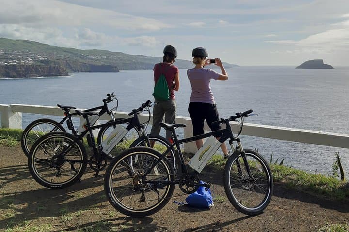 E-Bike Tour Monte Brasil: Angra do Heroísmo Volcano Ride photo 3