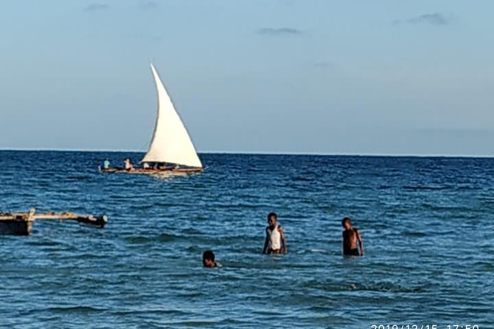 Pongwe Dhow Sailing — Learn Traditional Dhow Techniques on Zanzibar's Indian Ocean photo 6