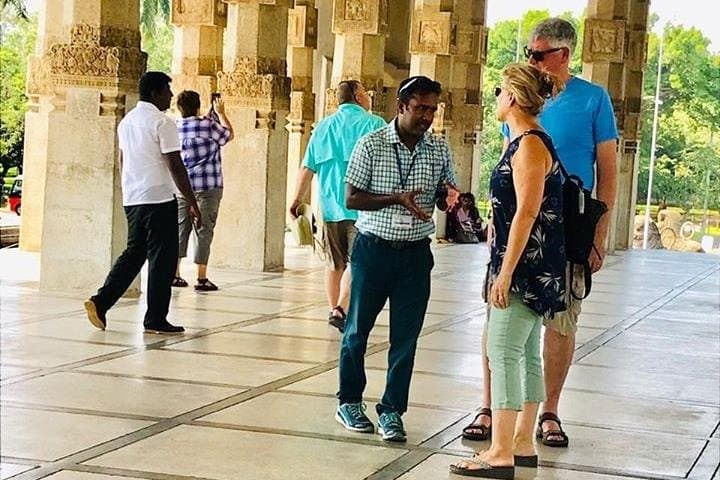 Colombo Airport Layover City Tour — 4-Hour Private Highlights
